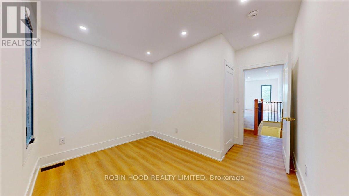 Unit 2 - 239 Christie Street, Toronto, Ontario  M6G 3B5 - Photo 10 - C13208290