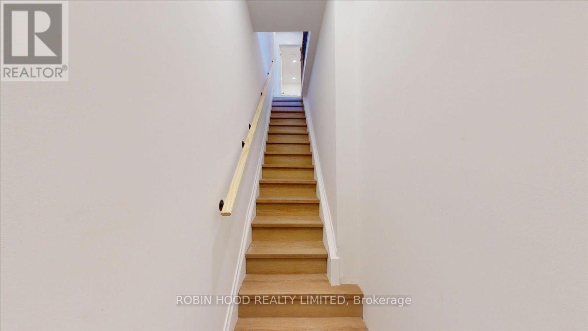 Unit 2 - 239 Christie Street, Toronto, Ontario  M6G 3B5 - Photo 3 - C13208290
