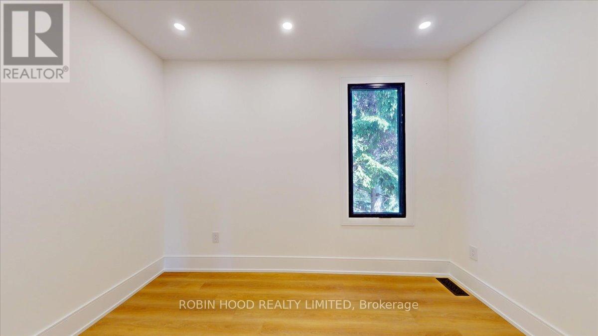 Unit 2 - 239 Christie Street, Toronto, Ontario  M6G 3B5 - Photo 9 - C13208290