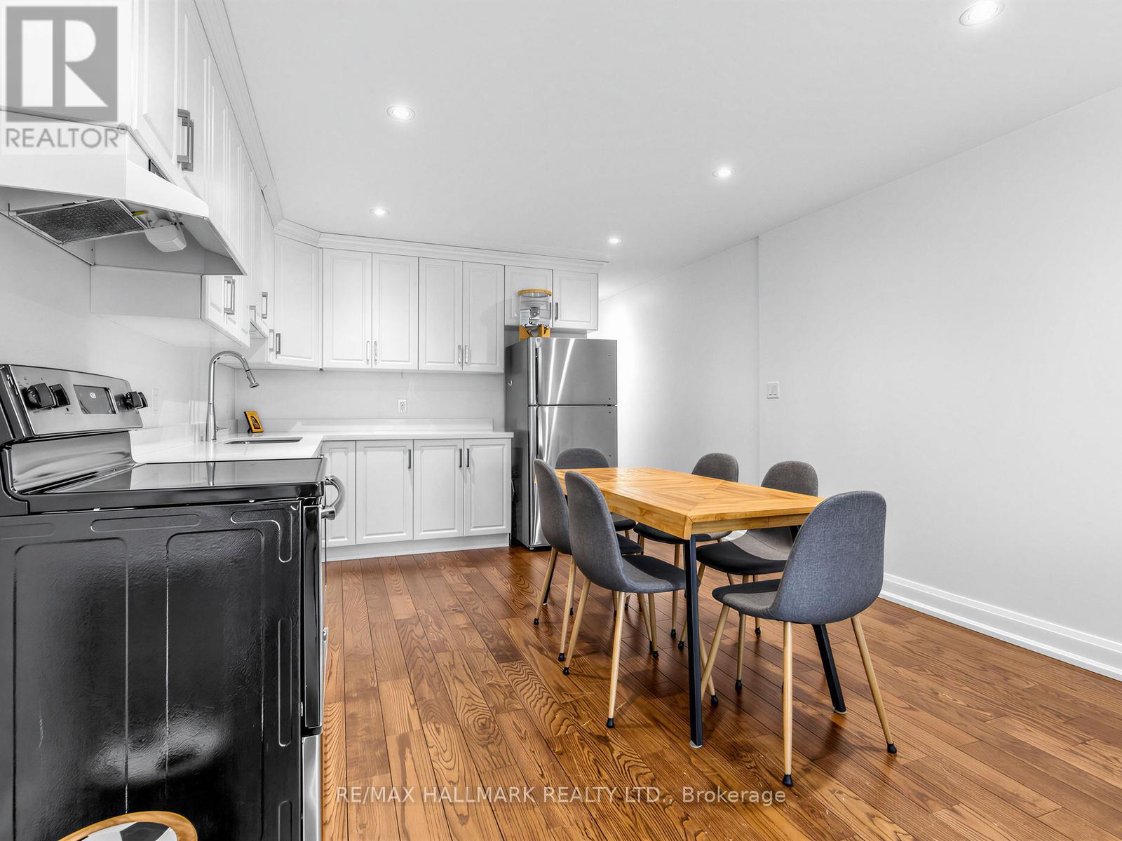 1924 Danforth Avenue, Toronto, Ontario  M4C 1J4 - Photo 20 - E13207972