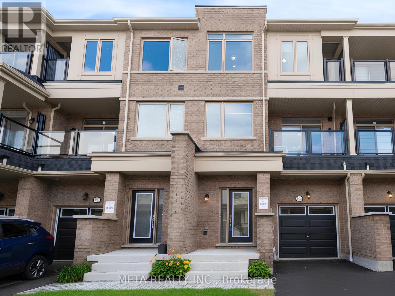 1073 LOCKIE DRIVE, Oshawa, Ontario