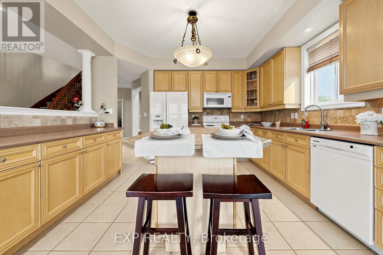 74 Darius Harns Drive, Whitby, Ontario  L1M 2G7 - Photo 13 - E13208202