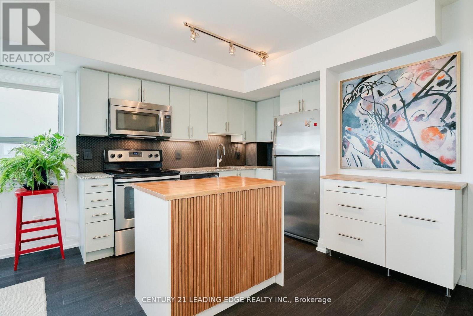 611 - 3520 Danforth Avenue, Toronto, Ontario  M1L 1E5 - Photo 5 - E13208246