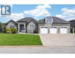 6 VALLOCHIE COURT, Kingsville, Ontario