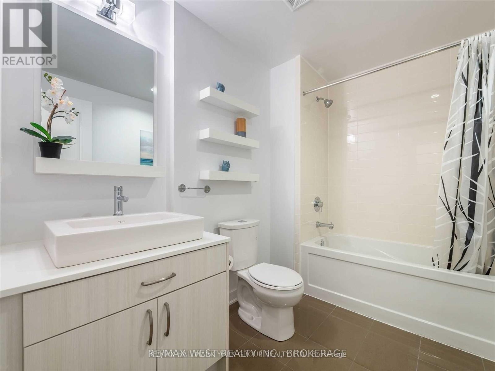Se415 - 9199 Yonge Street, Richmond Hill, Ontario  L4C 1H7 - Photo 15 - N13208122