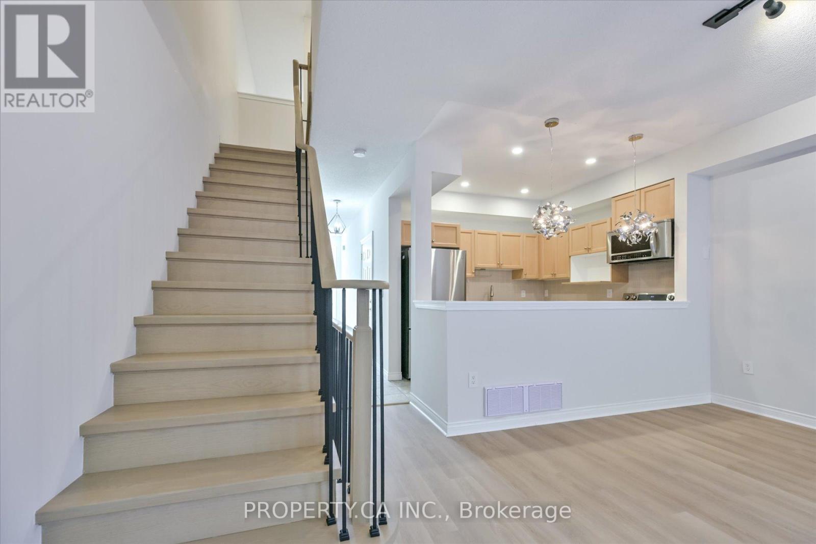 46 - 1051 On Bogart Circle, Newmarket, Ontario  L3Y 8T4 - Photo 16 - N13208186