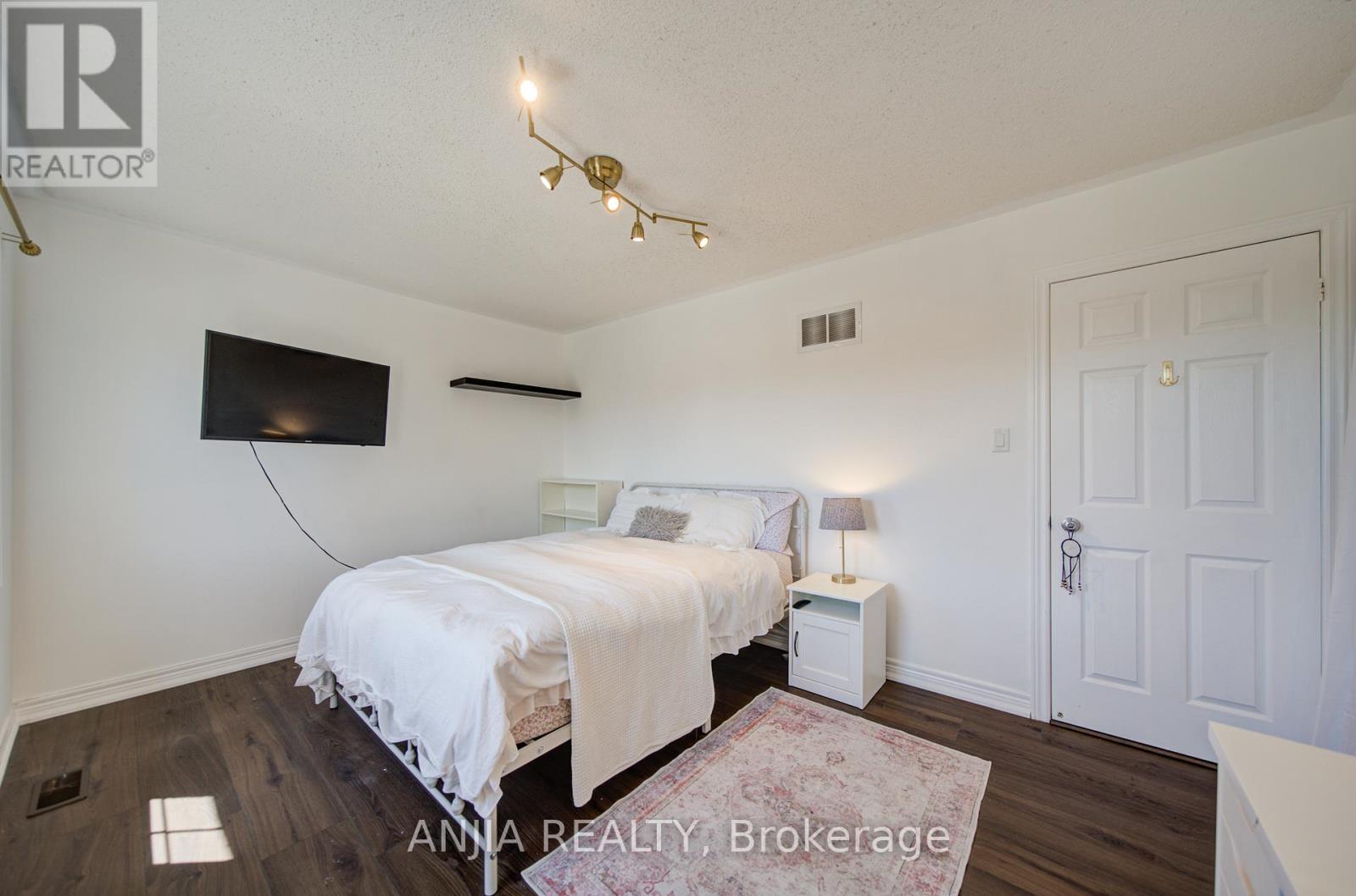 33 Grandwood Avenue, Whitchurch-Stouffville, Ontario  L4A 0M6 - Photo 38 - N13208218