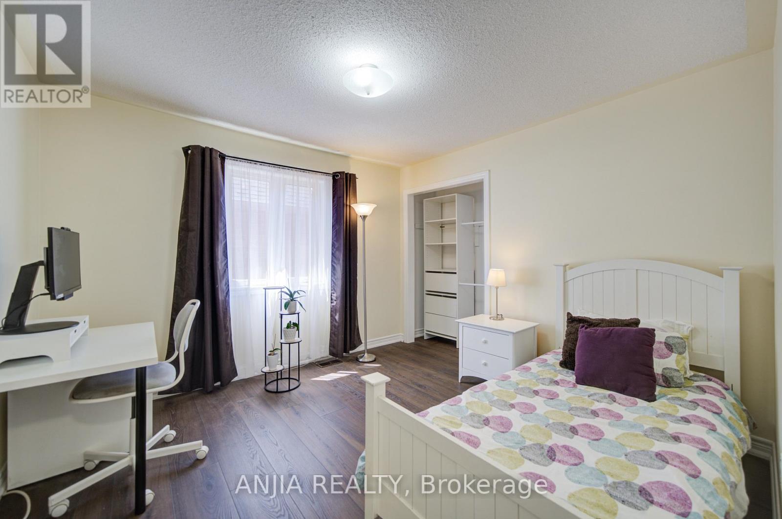 33 Grandwood Avenue, Whitchurch-Stouffville, Ontario  L4A 0M6 - Photo 40 - N13208218