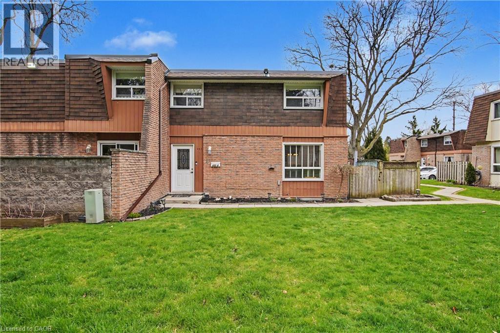 661 Francis Road Unit# 4, Burlington, Ontario  L7T 3X6 - Photo 1 - 40834415