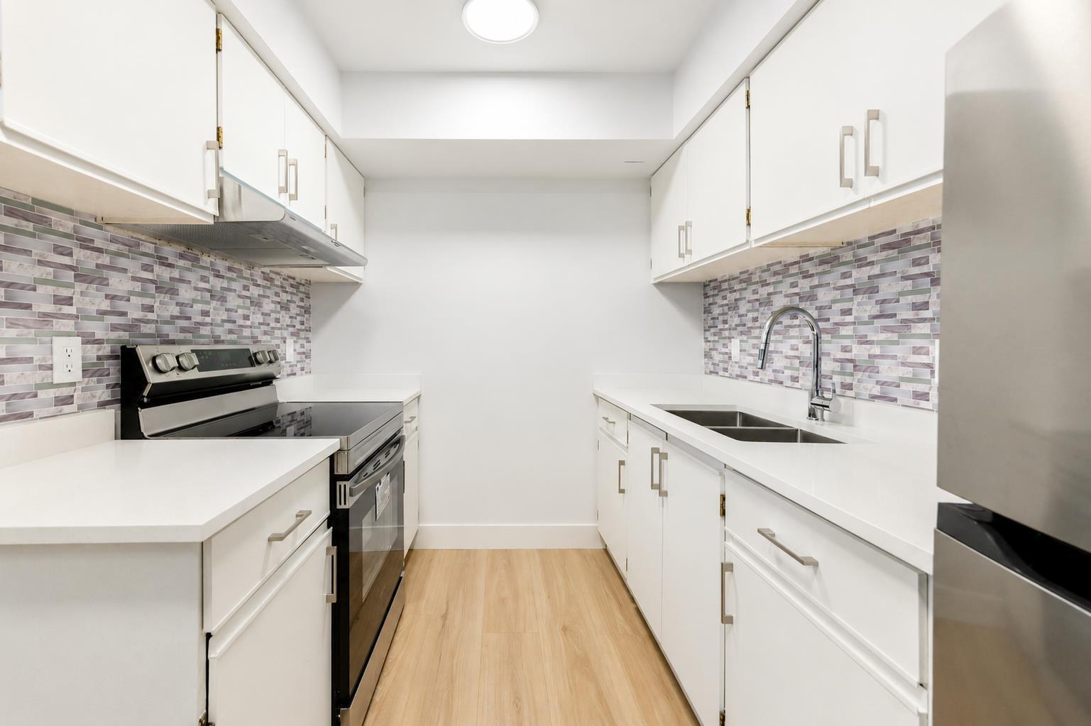 10582 Holly Park Lane, Surrey, British Columbia  V3R 6X9 - Photo 13 - R3129136