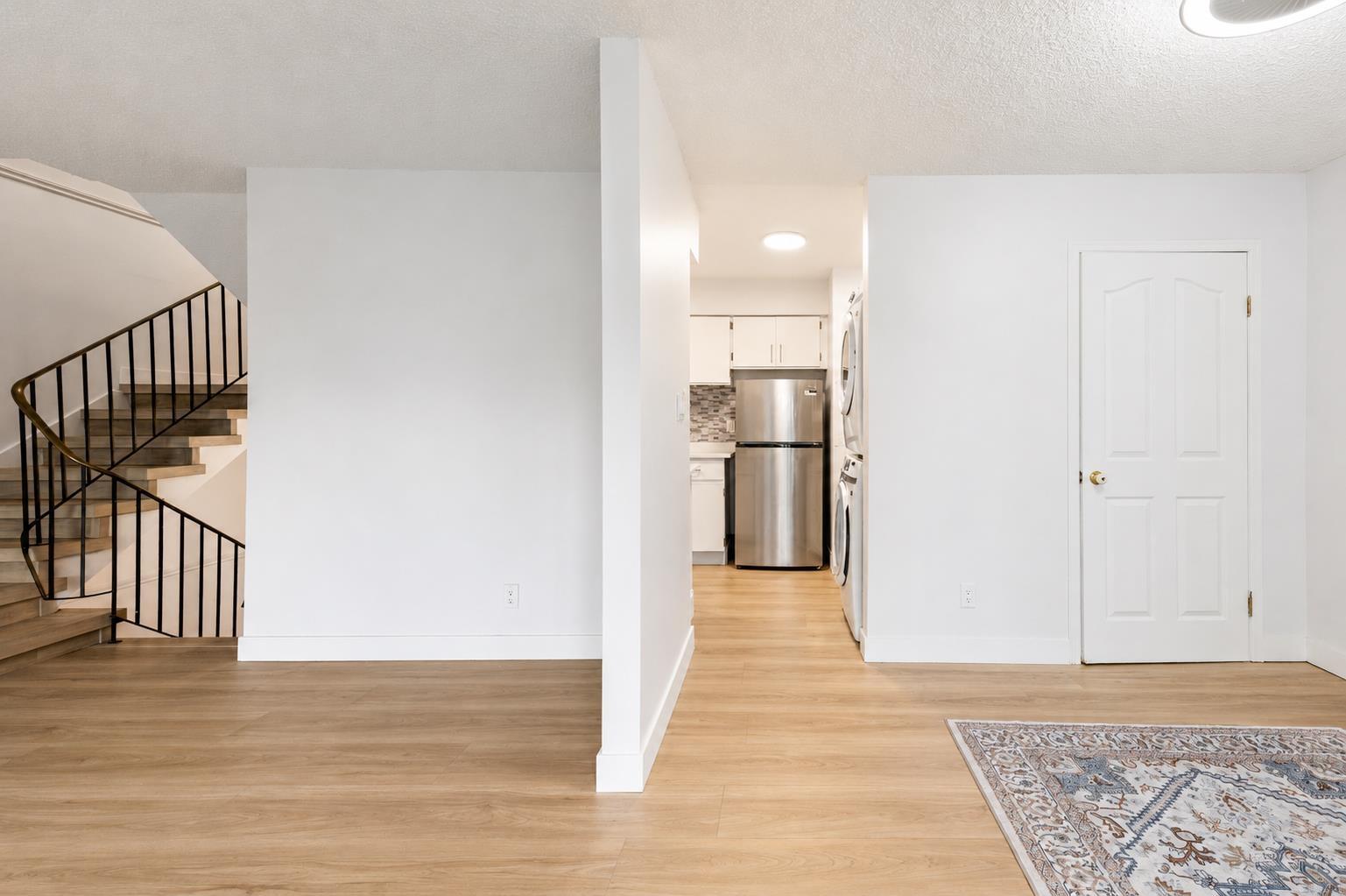 10582 Holly Park Lane, Surrey, British Columbia  V3R 6X9 - Photo 15 - R3129136