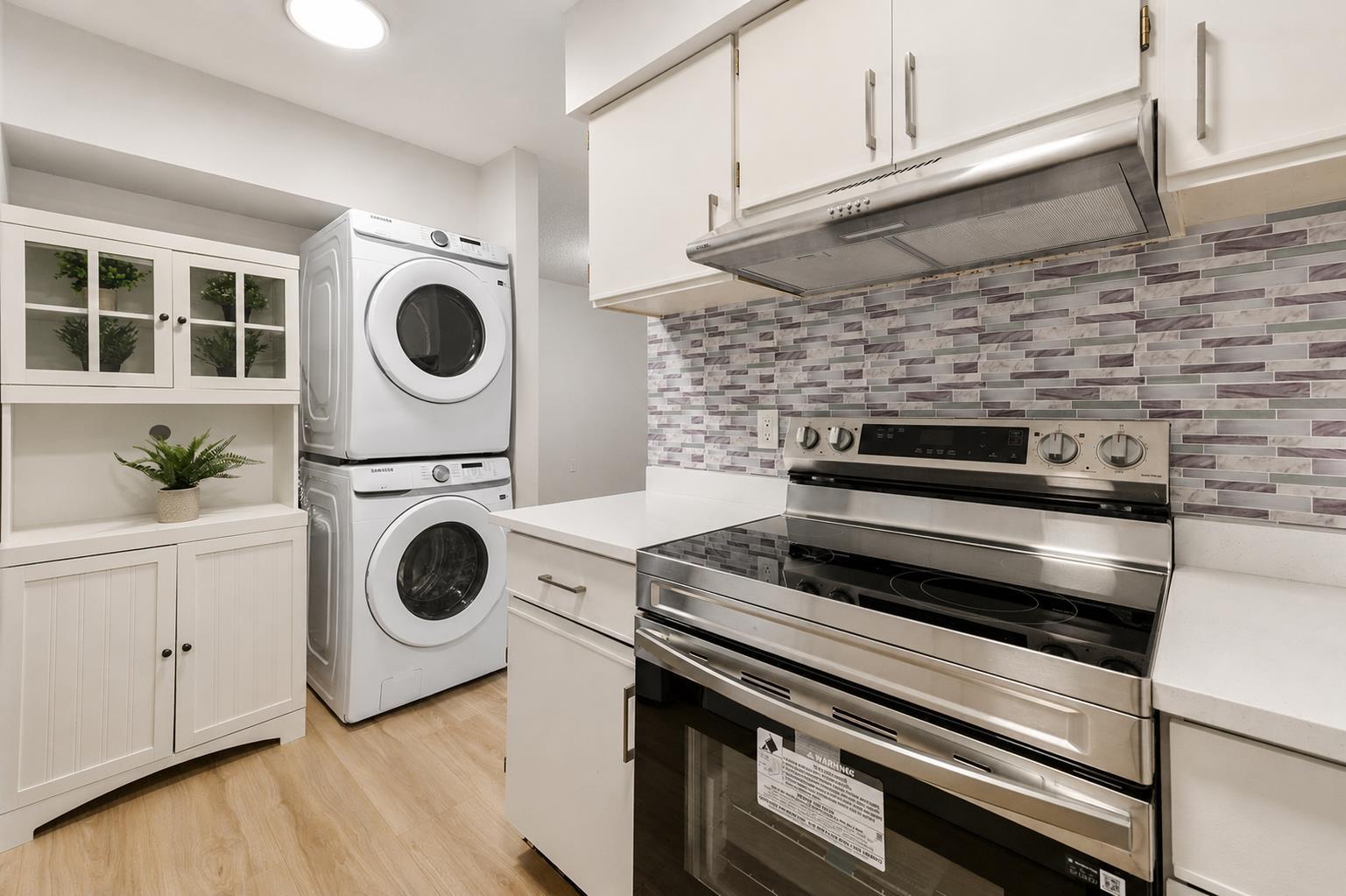 10582 Holly Park Lane, Surrey, British Columbia  V3R 6X9 - Photo 11 - R3129136