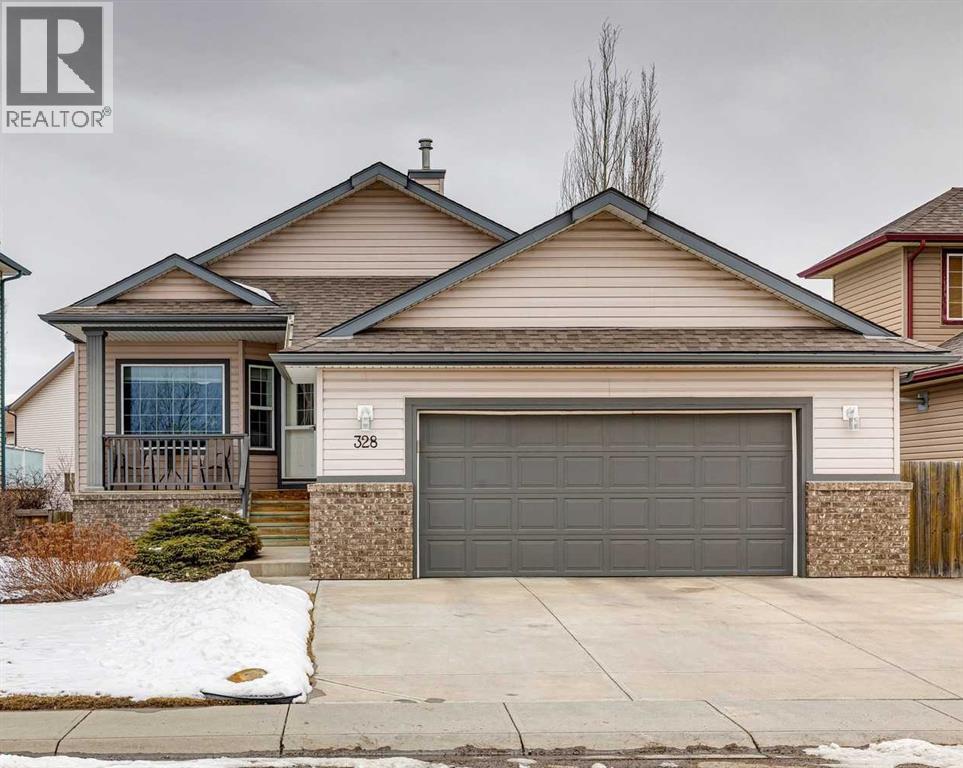 328 Cove Road, Chestermere, Alberta  T1X 1L5 - Photo 1 - A2299403