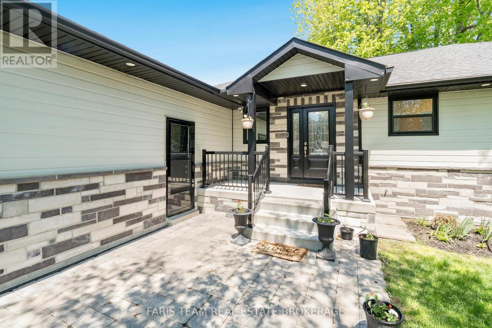 19 Willow Crescent, Ramara, Ontario  L0K 1B0 - Photo 6 - S13208100