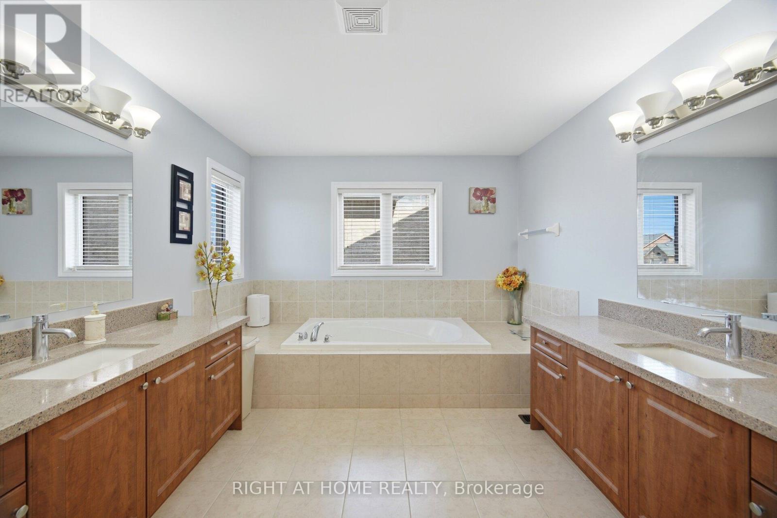 28 Marks Road, Springwater, Ontario  L9X 0S5 - Photo 25 - S13208282