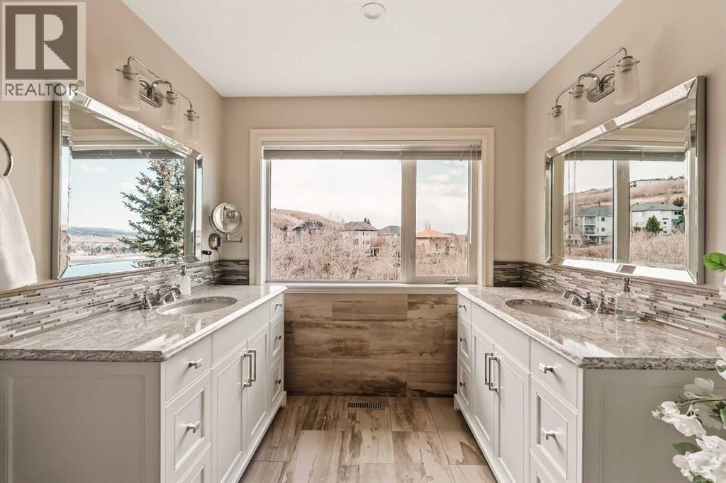70 Patterson Close Sw, Calgary, Alberta  T3H 3K2 - Photo 29 - A2299899
