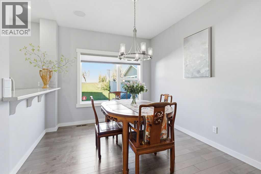 122 Ypres Green SW, Calgary, Alberta  T2T 6M1 - Photo 11 - A2312644