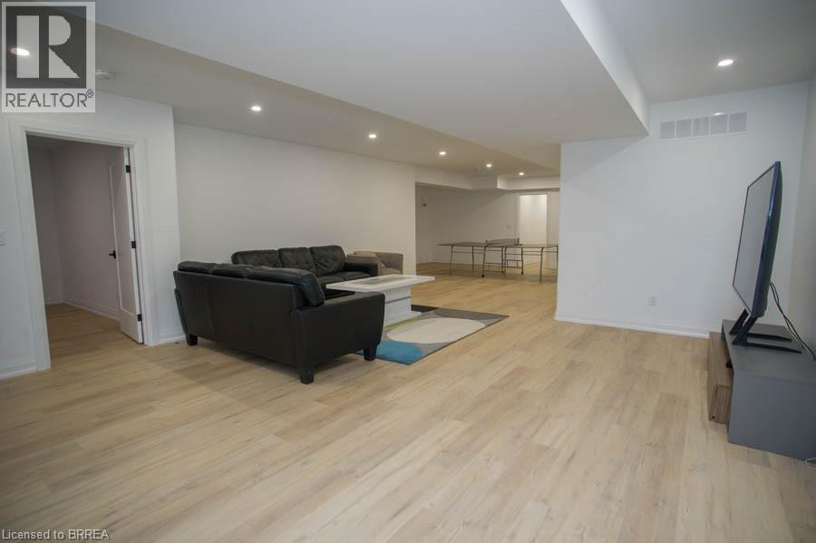 14 Bowen Place, Oakland, Ontario  N0E 1L0 - Photo 22 - 40832754