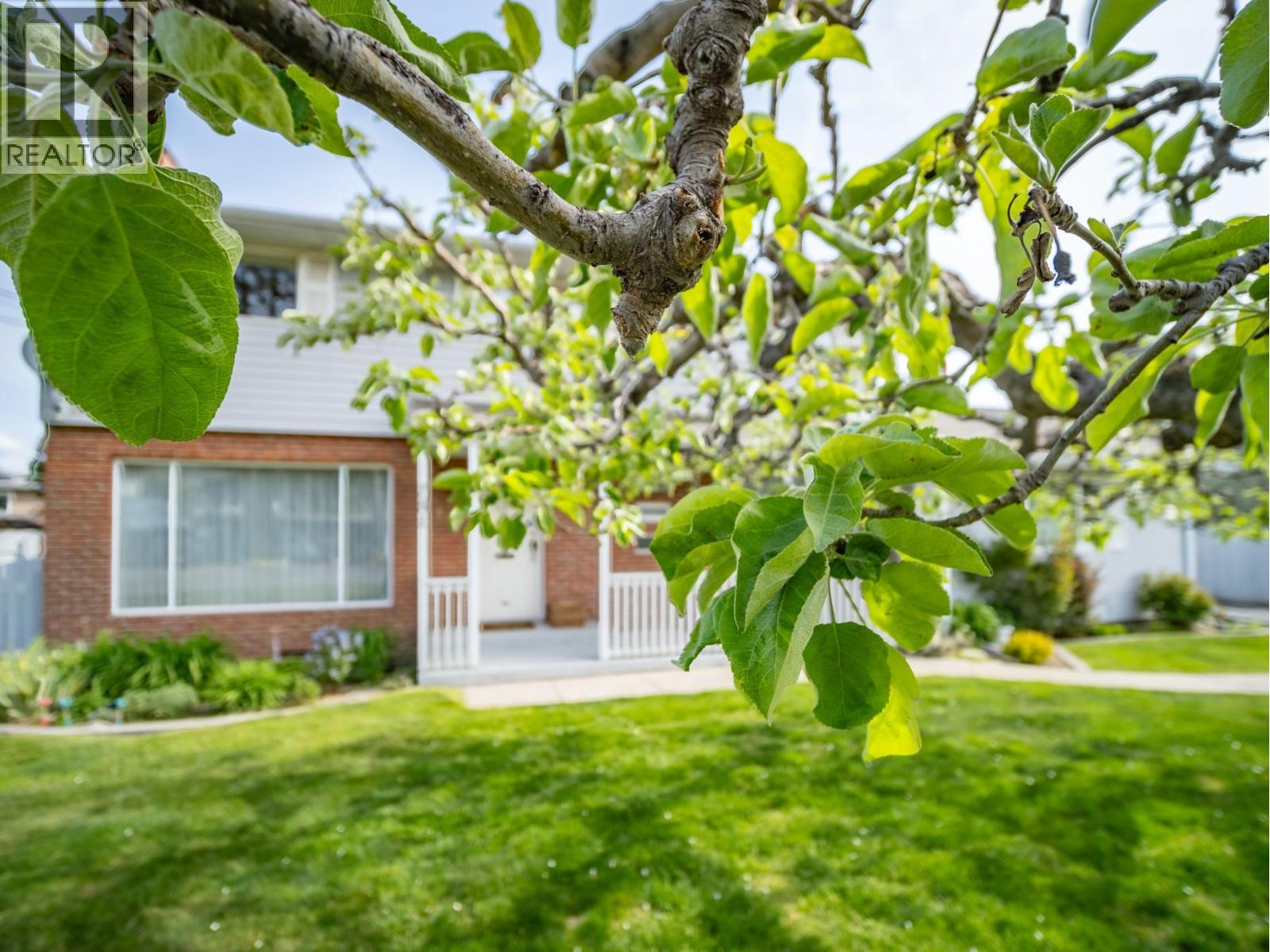 751 Ridgeview Terrace, Kamloops, British Columbia  V2B 4G8 - Photo 35 - 10385911