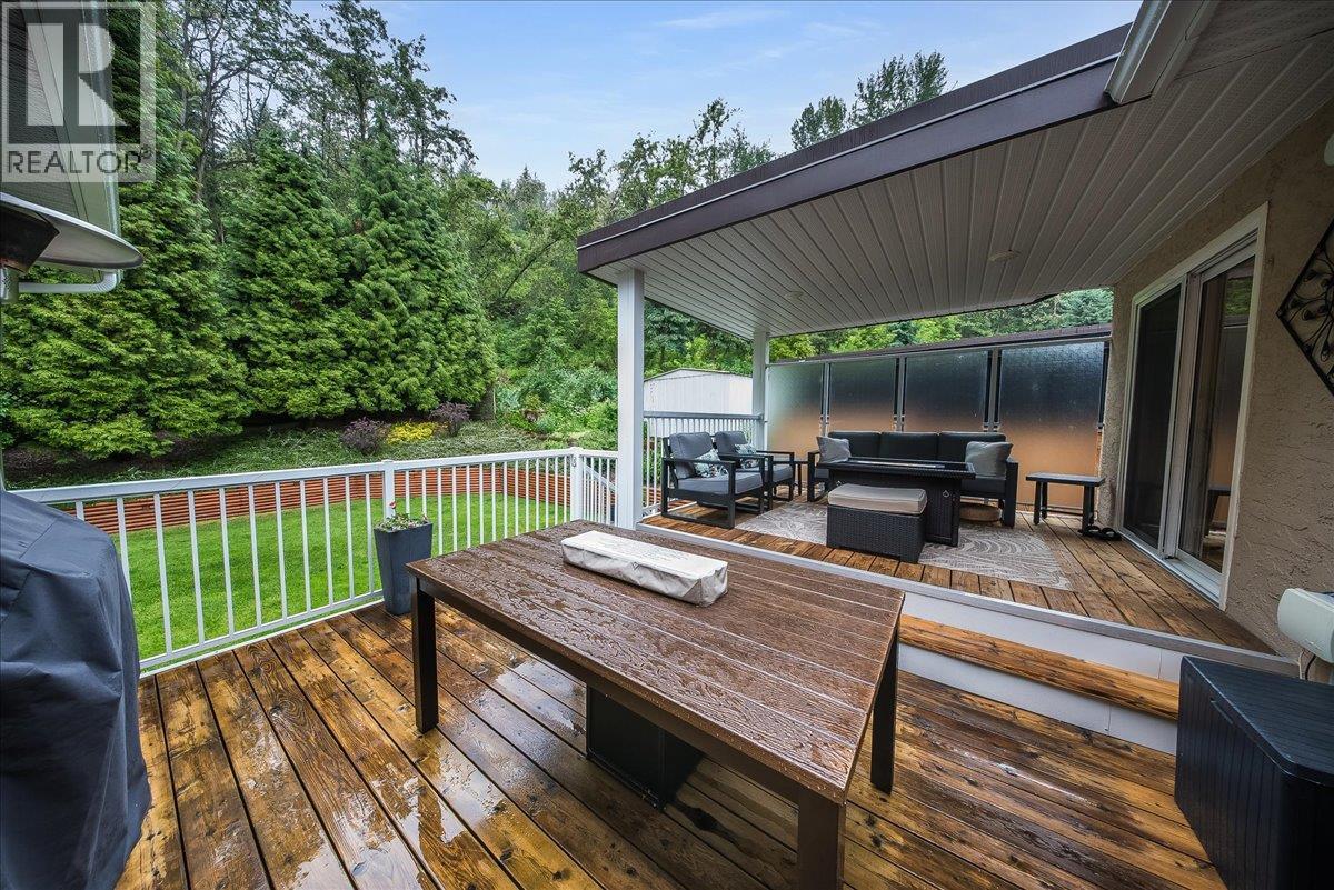 2321 Mcbride Street, Trail, British Columbia  V1R 3A6 - Photo 62 - 10389043