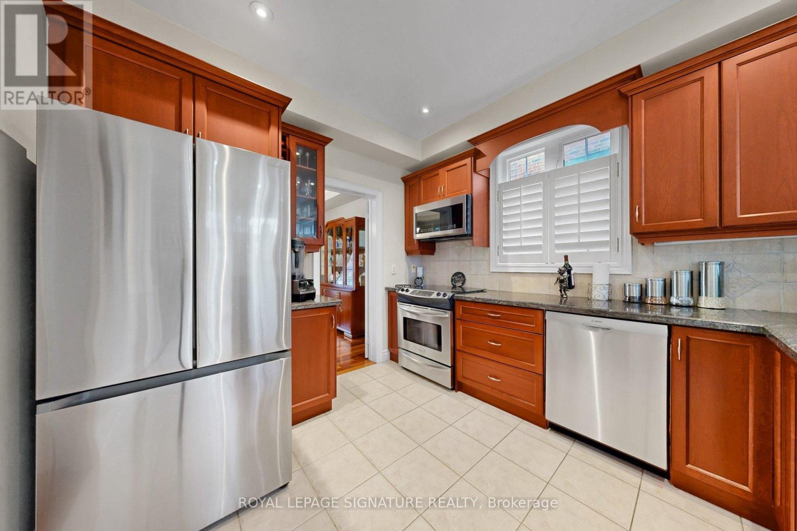 1590 Hallstone Road, Brampton, Ontario  L6Y 5K8 - Photo 15 - W13207936
