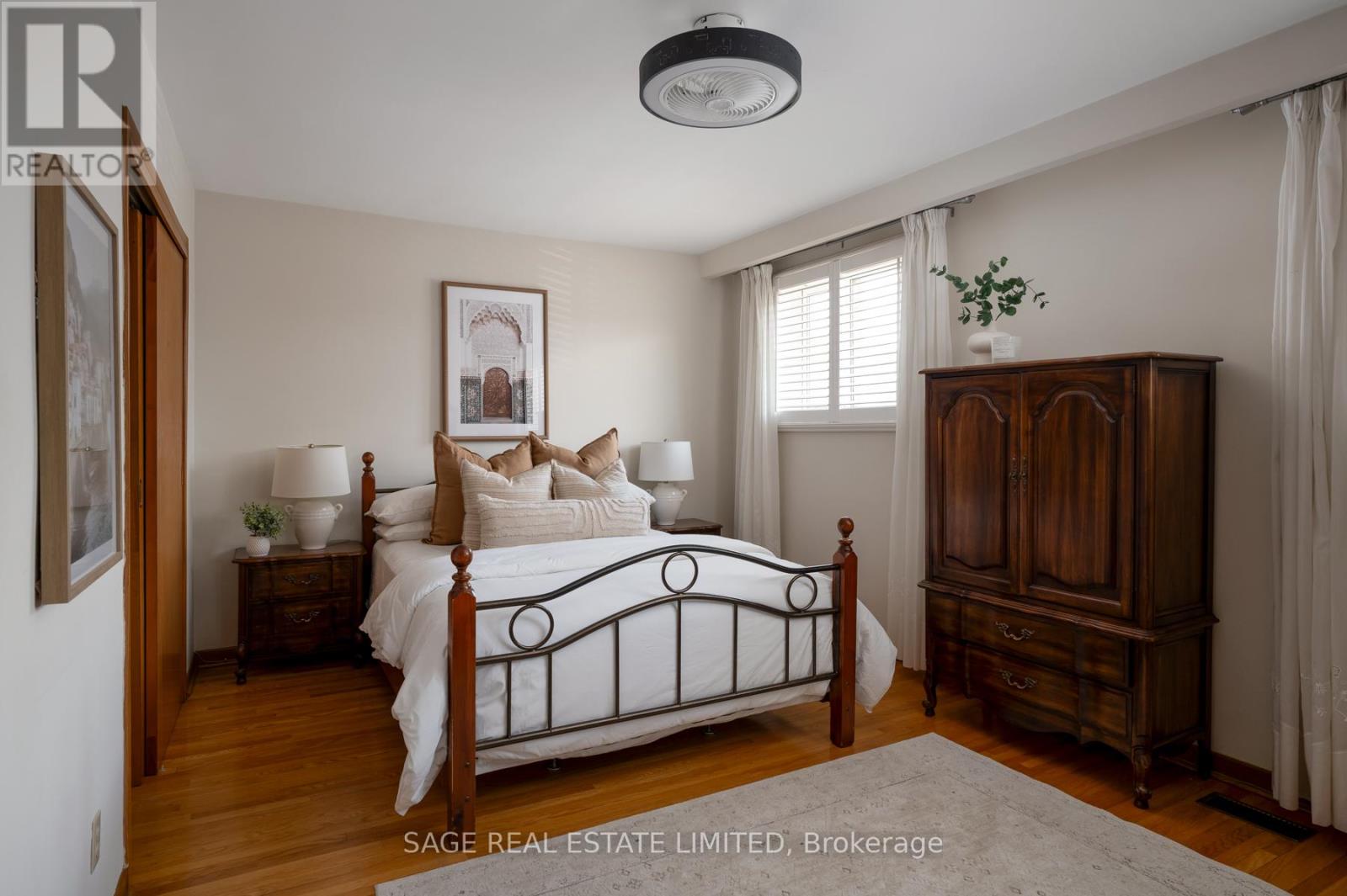 22 East Drive E, Toronto, Ontario  M6N 2N7 - Photo 21 - W13207938