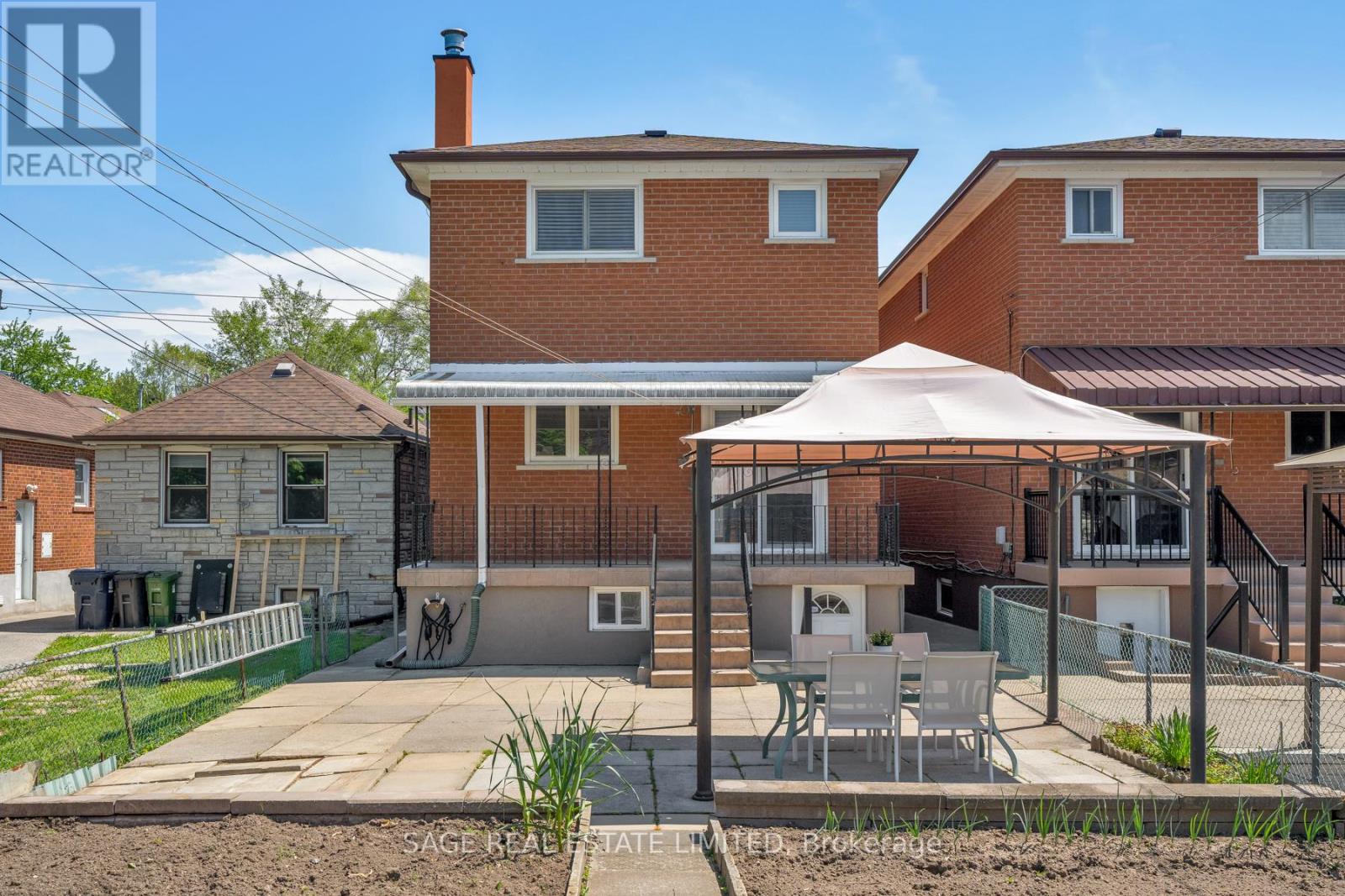 22 East Drive E, Toronto, Ontario  M6N 2N7 - Photo 27 - W13207938