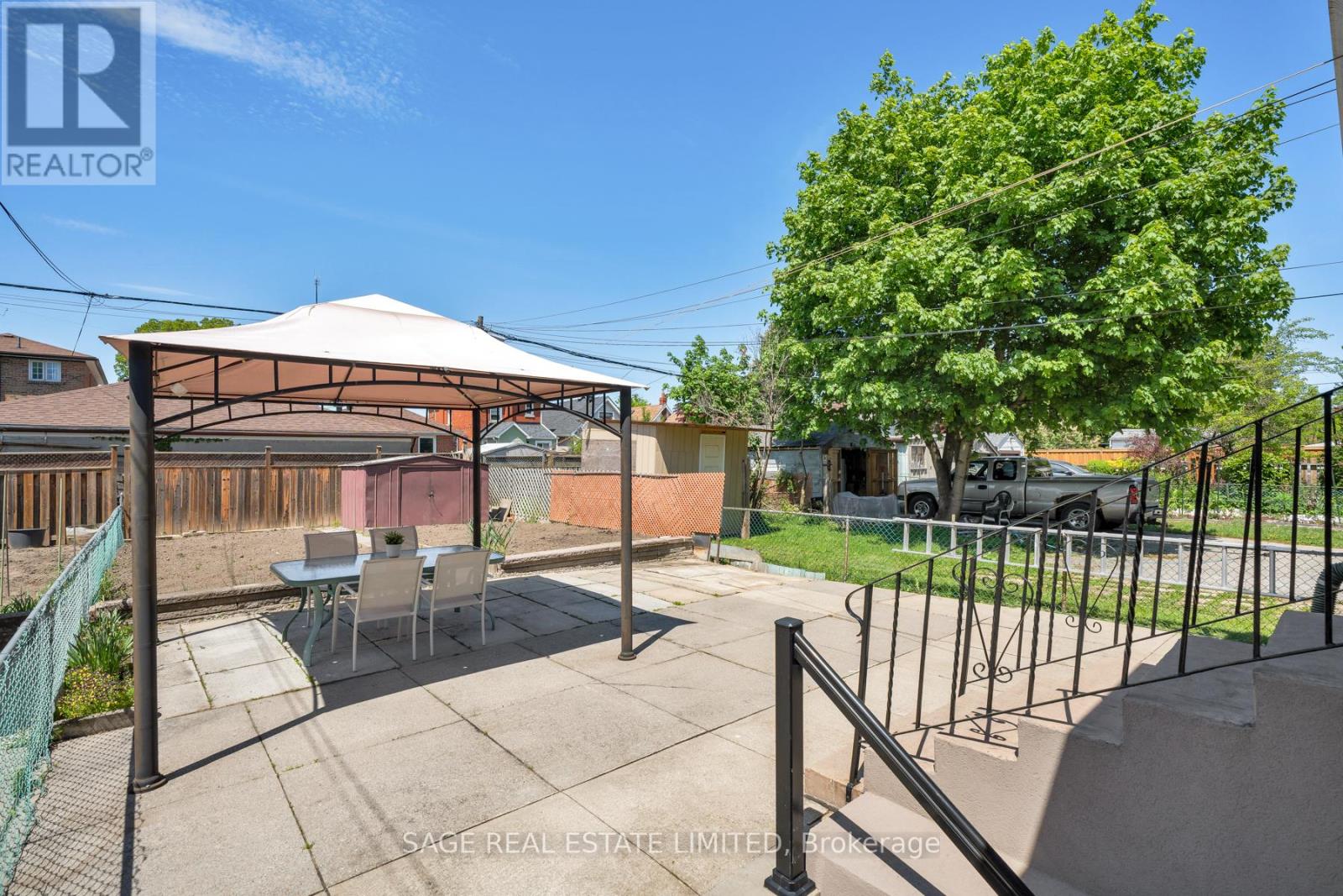22 East Drive E, Toronto, Ontario  M6N 2N7 - Photo 28 - W13207938