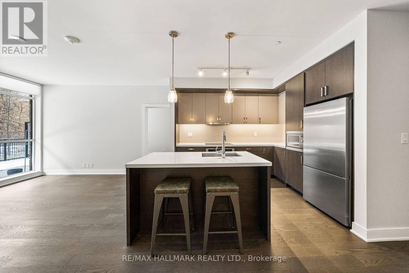 111 - 1575 Lakeshore Road W, Mississauga, Ontario  L5J 1J4 - Photo 5 - W13207958