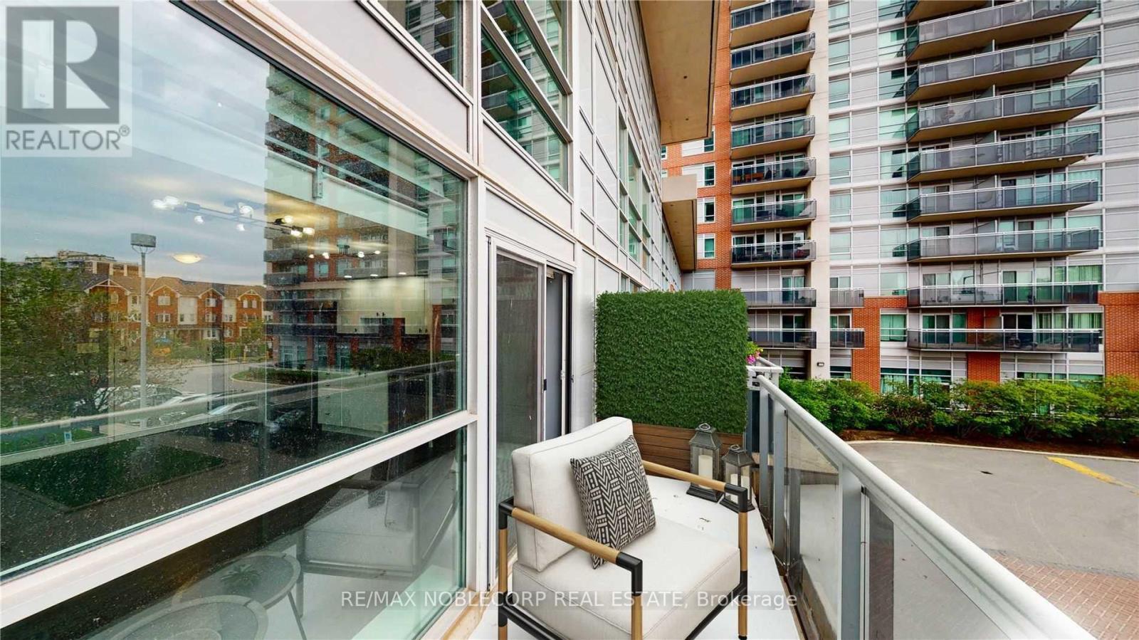 212 - 215 Queen Street E, Brampton, Ontario  L6W 0A9 - Photo 10 - W13207960