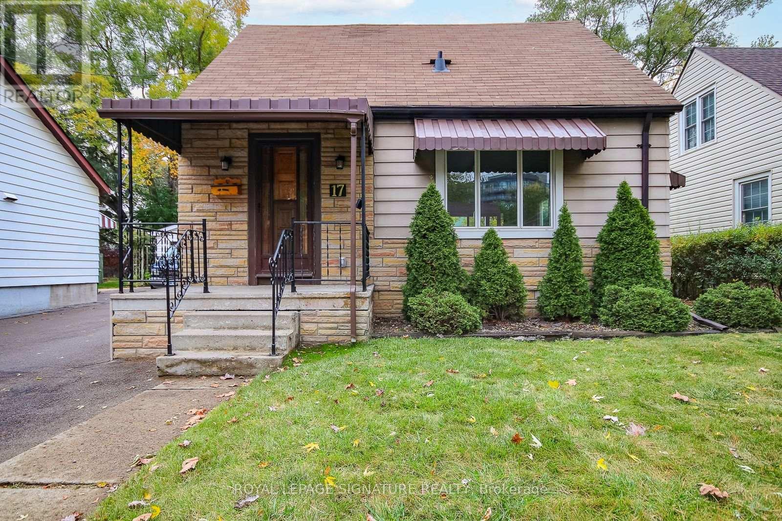 17 Uno Drive, Toronto, Ontario  M8Z 3N7 - Photo 25 - W13208006