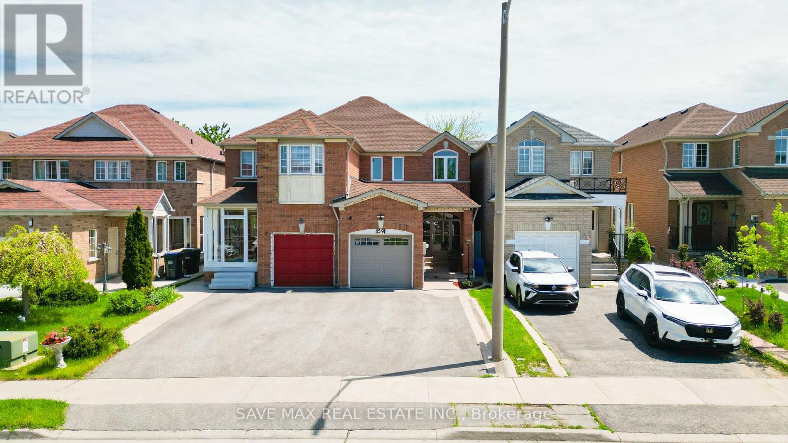 59 Olympia Crescent, Brampton, Ontario  L6X 4W2 - Photo 2 - W13208050