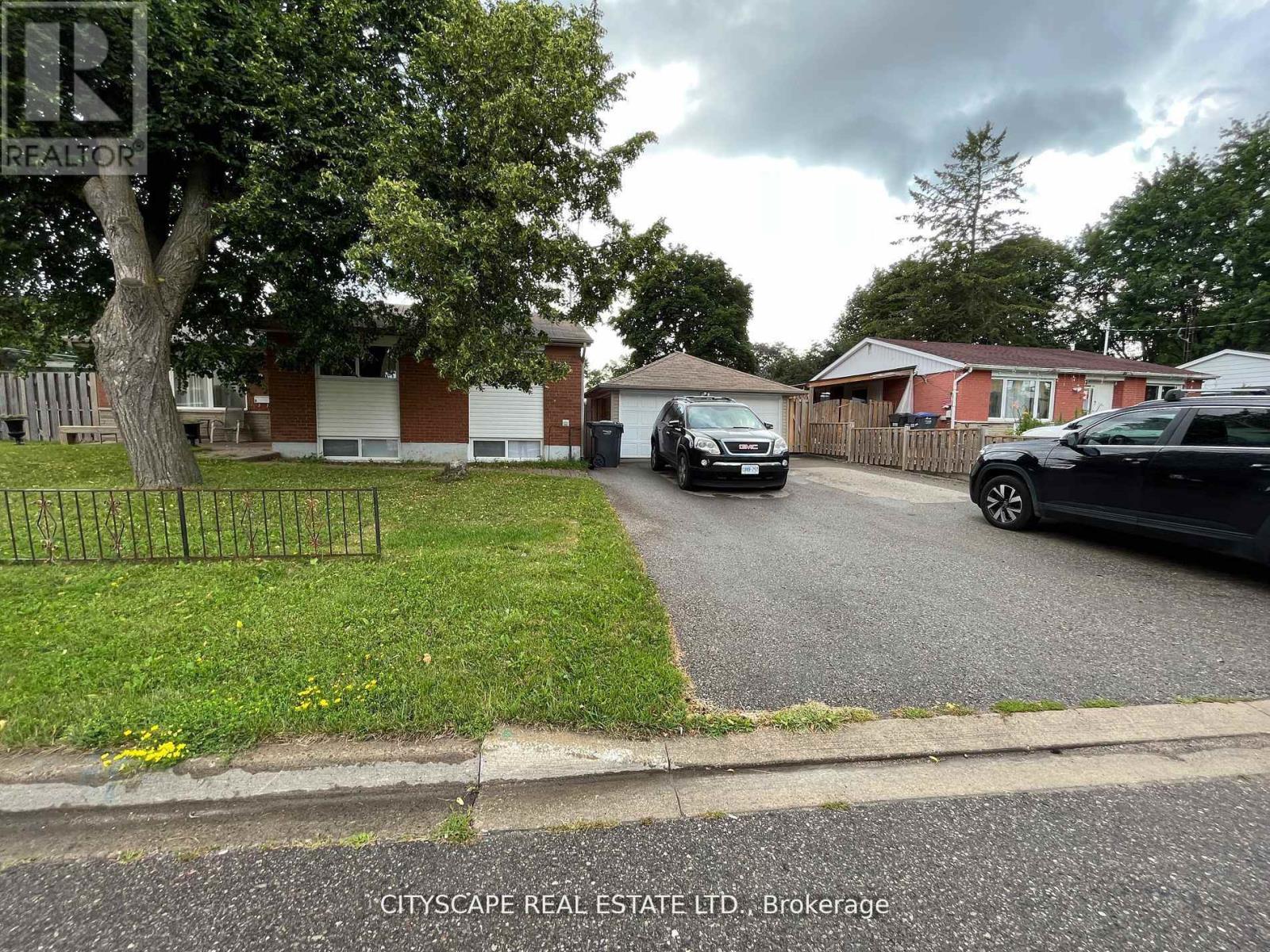 BSMT - 2 LESLIE STREET, Brampton, Ontario