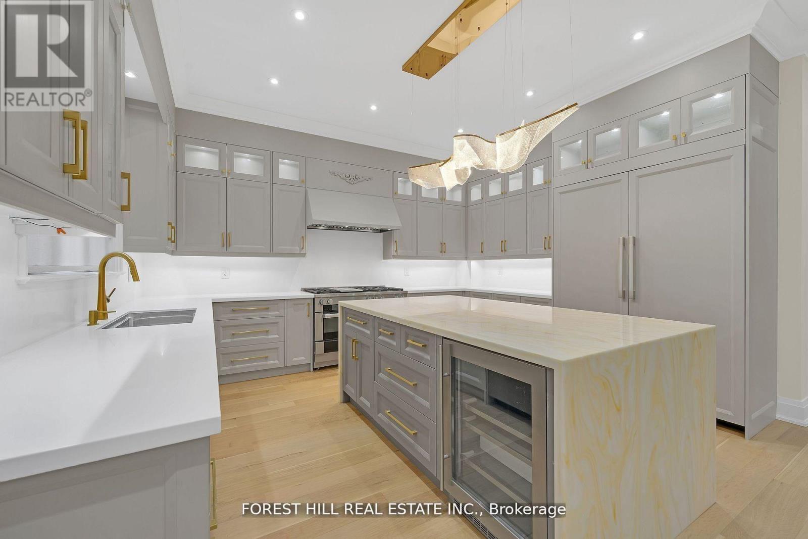 132 Lothian Avenue, Toronto, Ontario  M8Z 4L4 - Photo 13 - W13208118