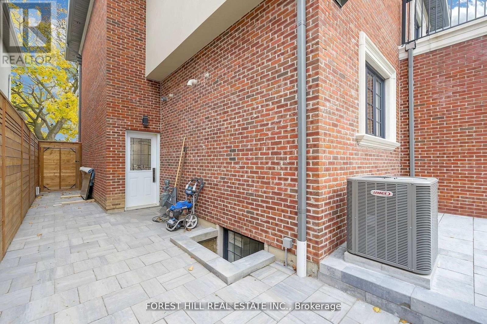 132 Lothian Avenue, Toronto, Ontario  M8Z 4L4 - Photo 38 - W13208118