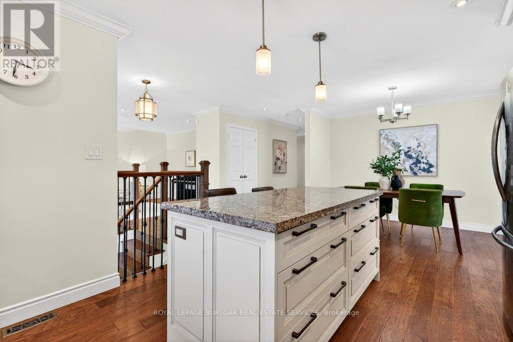758 Francis Road, Burlington, Ontario  L7T 4A3 - Photo 15 - W13208184