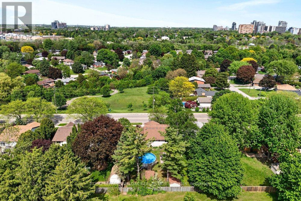 758 Francis Road, Burlington, Ontario  L7T 4A3 - Photo 46 - W13208184