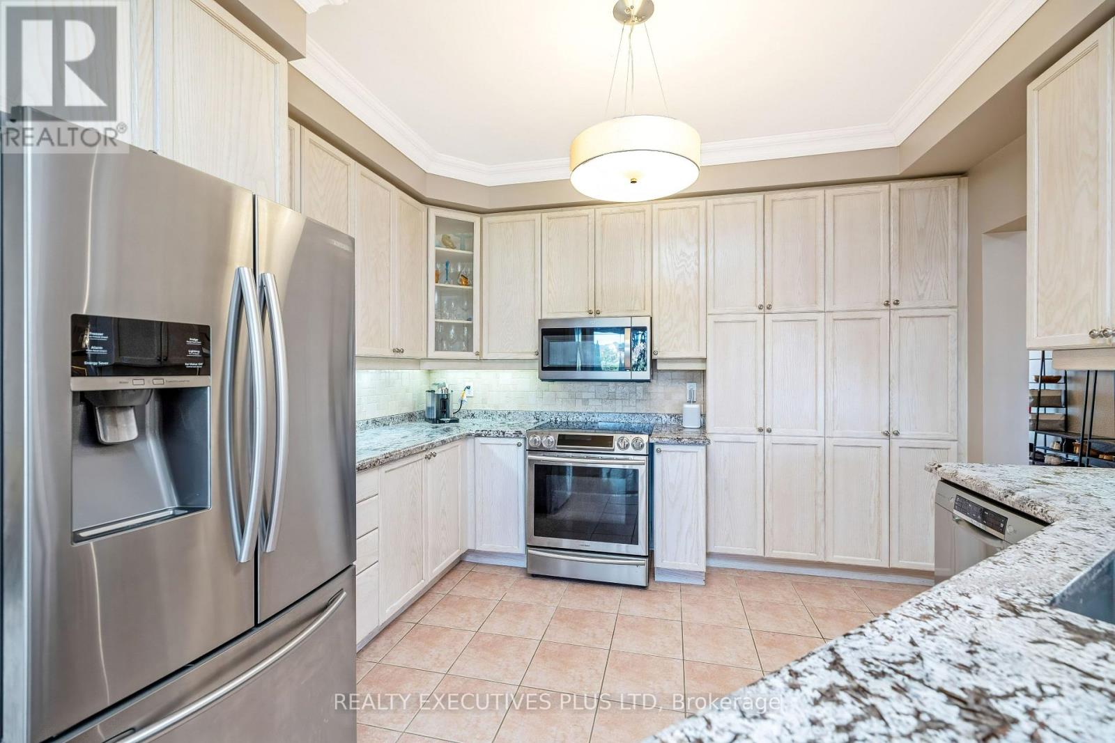3113 Owls Foot Drive, Mississauga, Ontario  L5M 6T8 - Photo 6 - W13208194