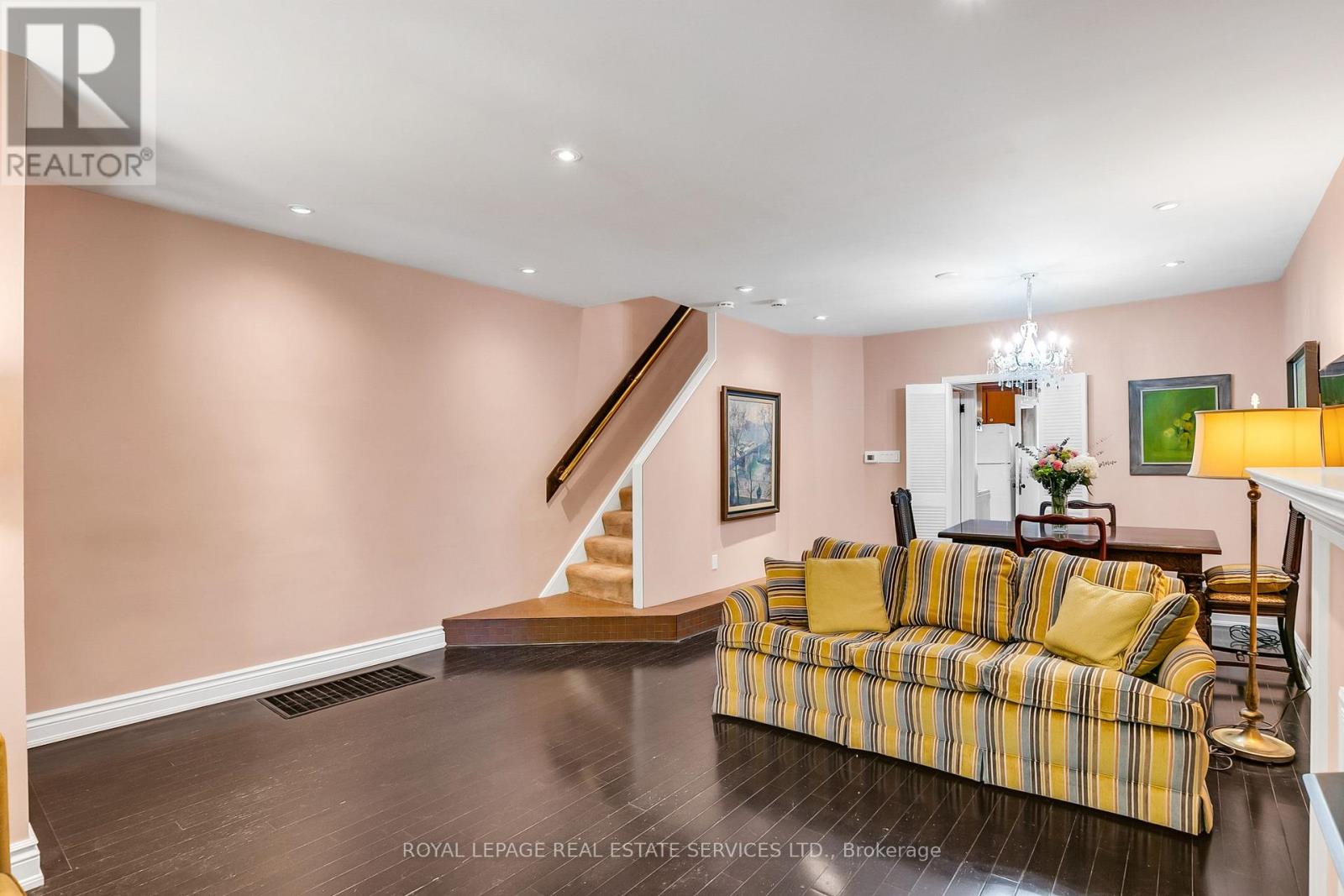 490 Willard Avenue, Toronto, Ontario  M6S 3R6 - Photo 10 - W13208276