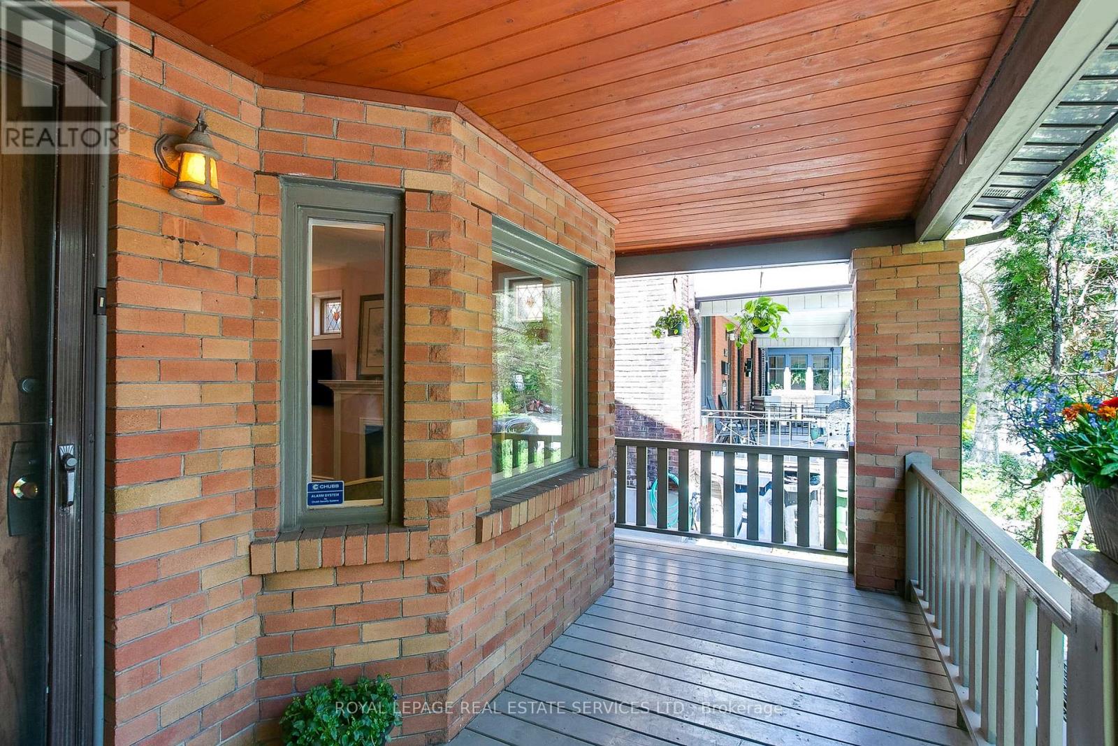490 Willard Avenue, Toronto, Ontario  M6S 3R6 - Photo 2 - W13208276