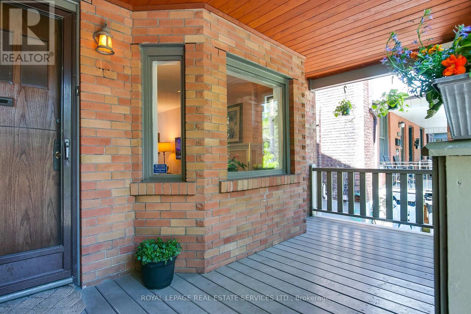 490 Willard Avenue, Toronto, Ontario  M6S 3R6 - Photo 3 - W13208276