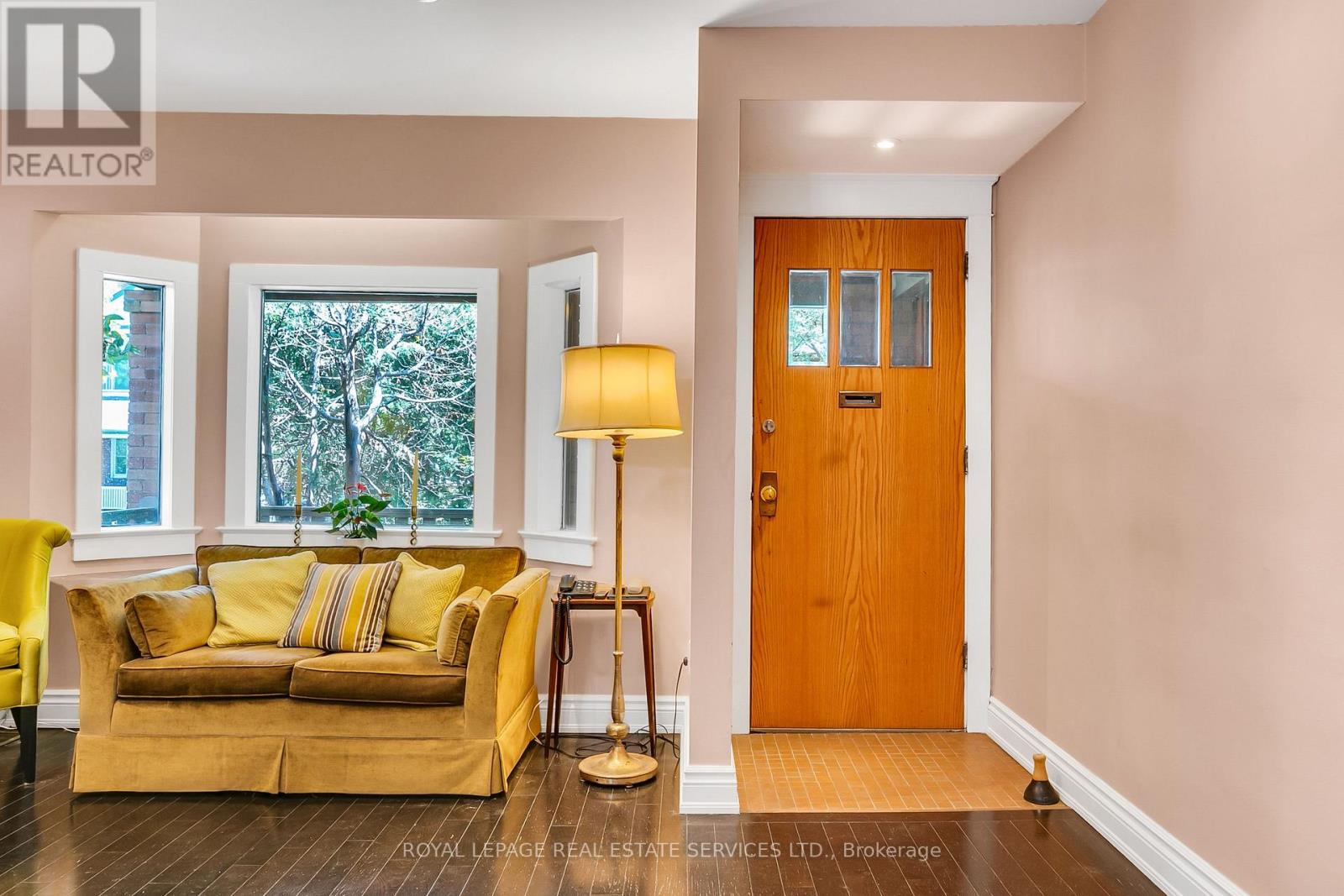 490 Willard Avenue, Toronto, Ontario  M6S 3R6 - Photo 5 - W13208276