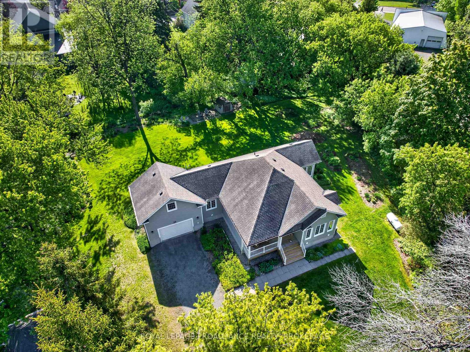25 George Street E, Westport, Ontario  K0G 1X0 - Photo 3 - X12892940