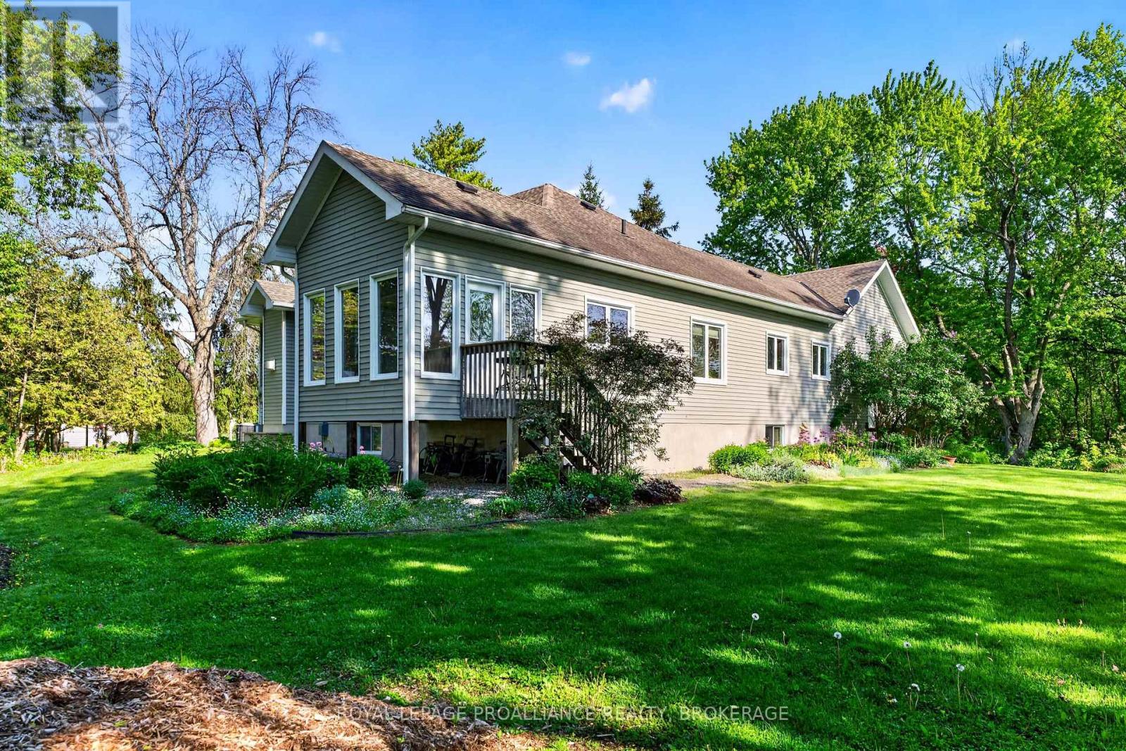 25 George Street E, Westport, Ontario  K0G 1X0 - Photo 50 - X12892940