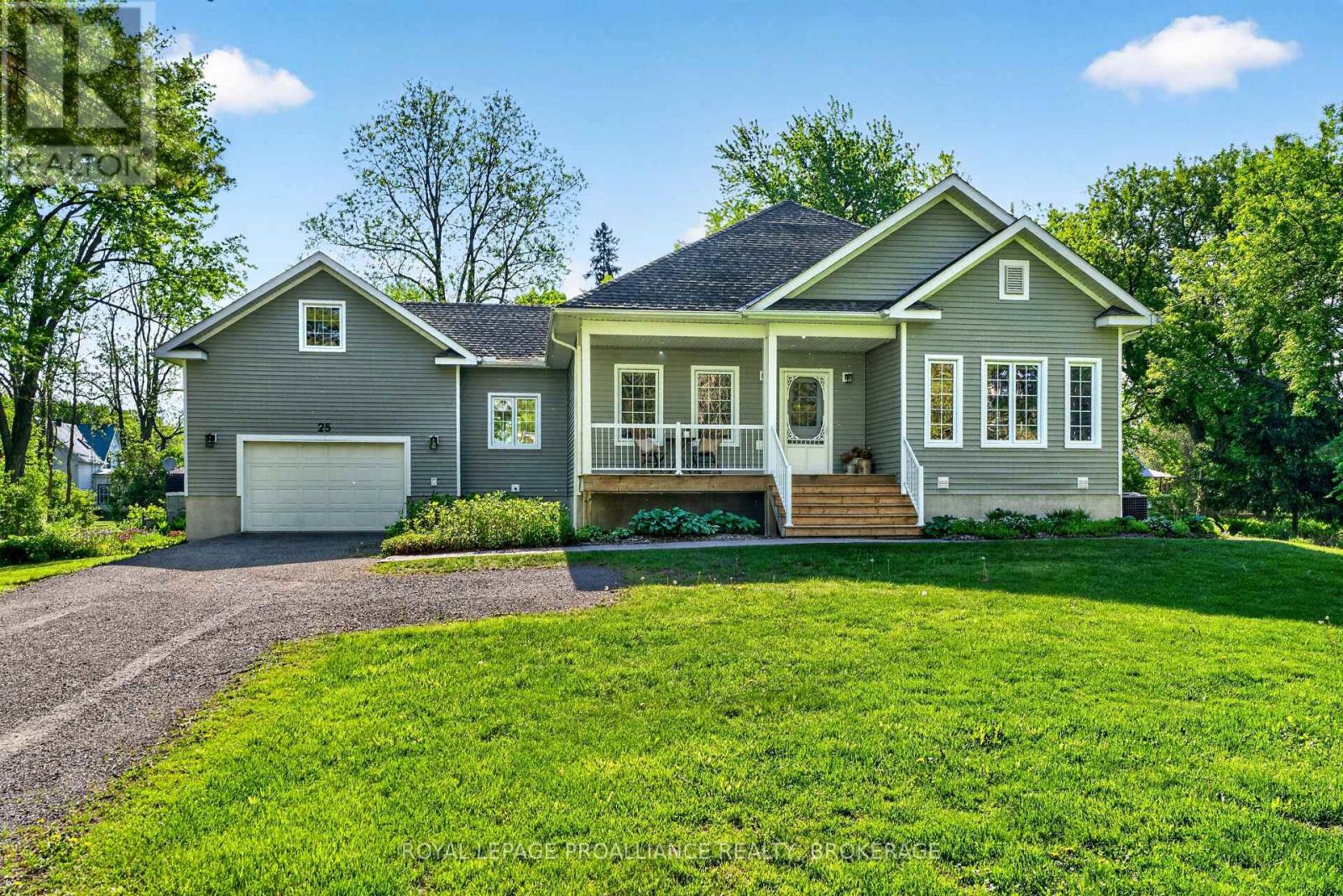 25 George Street E, Westport, Ontario  K0G 1X0 - Photo 1 - X12892940
