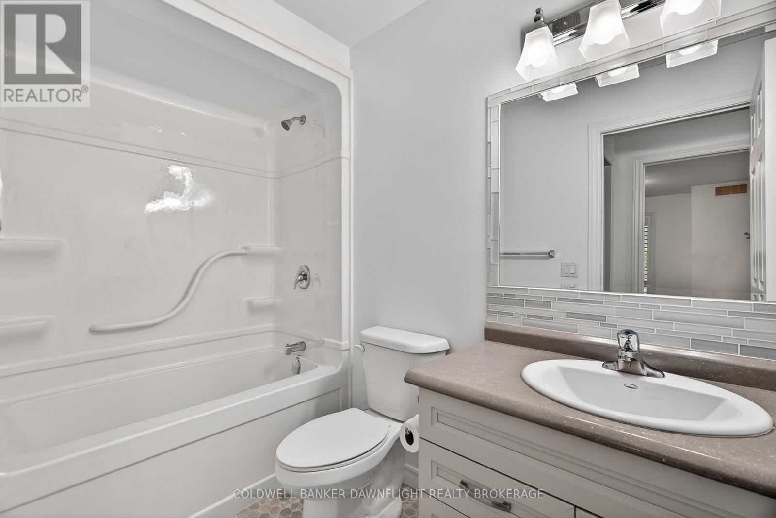 18 Devon Drive, South Huron, Ontario  N0M 1S3 - Photo 32 - X13208062