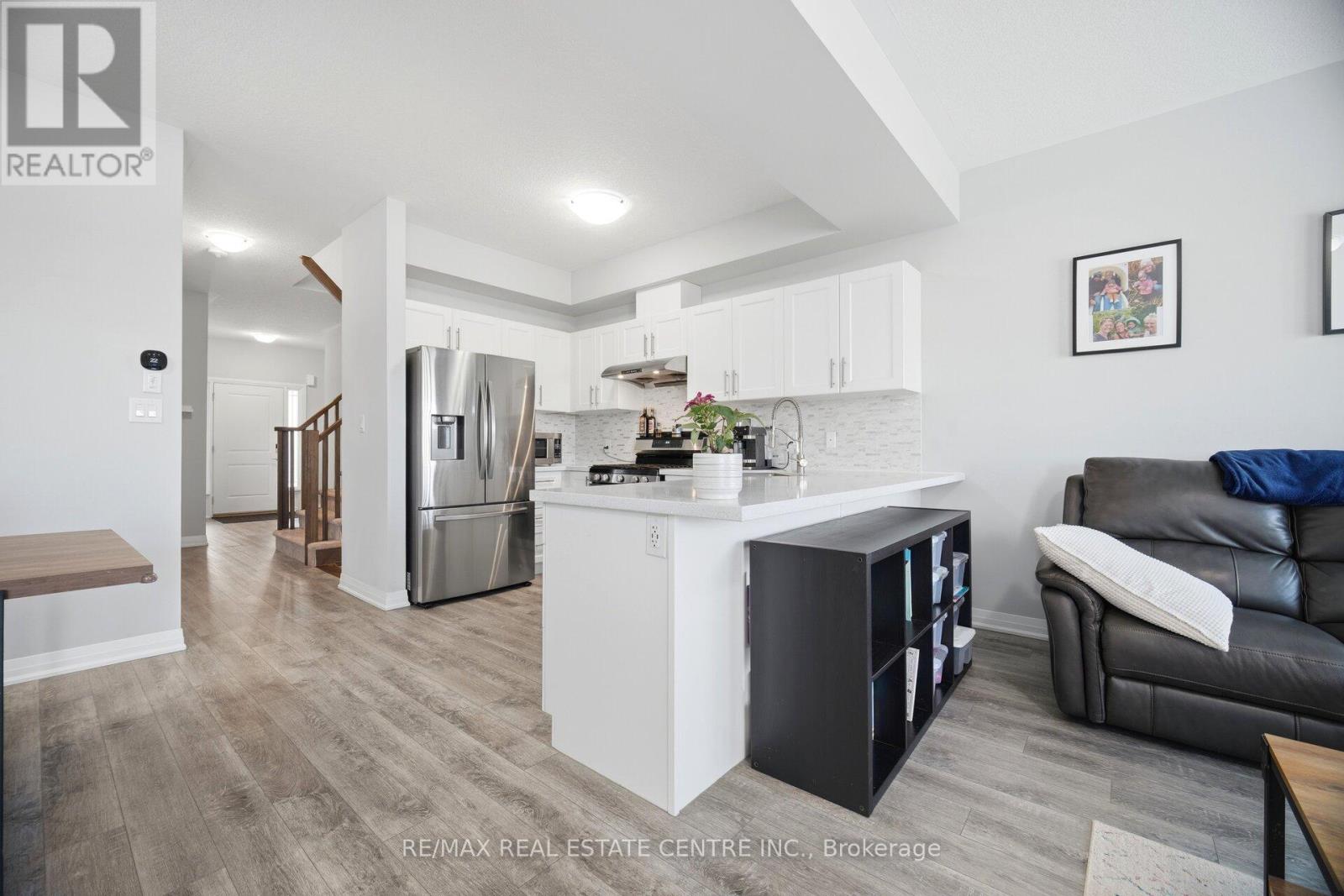 4 Laguna Village Crescent, Hamilton, Ontario  L0R 1P0 - Photo 15 - X13207904