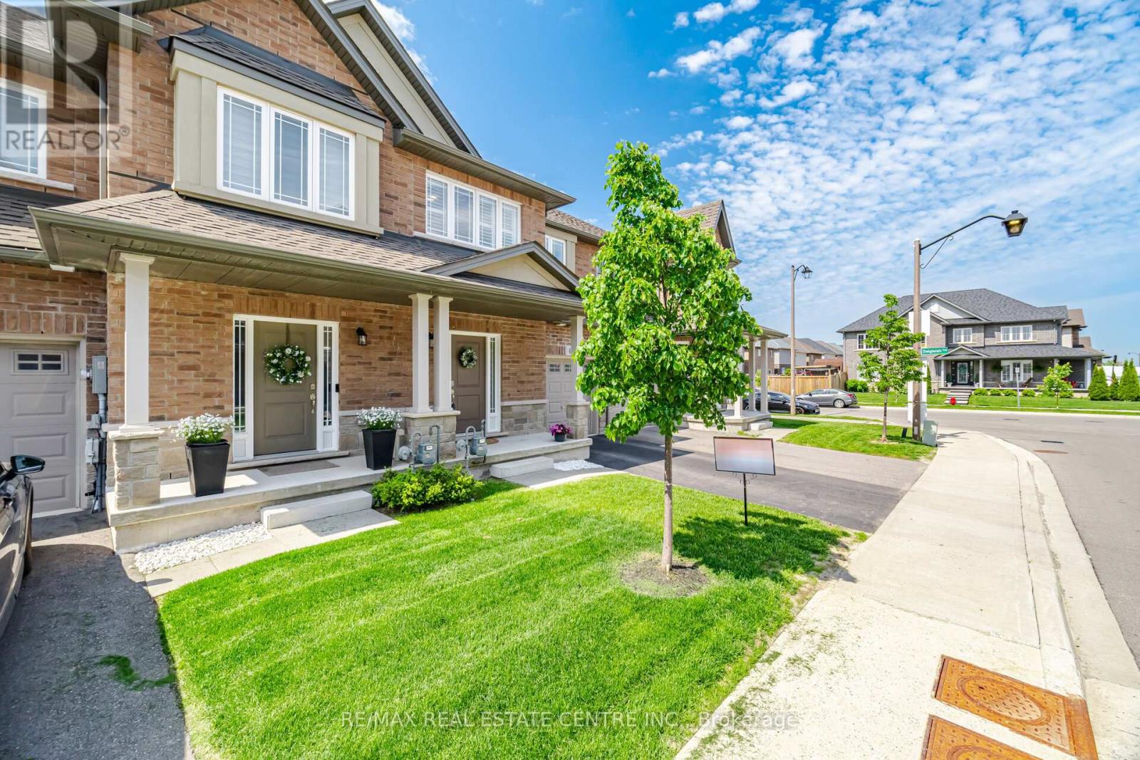 4 Laguna Village Crescent, Hamilton, Ontario  L0R 1P0 - Photo 5 - X13207904