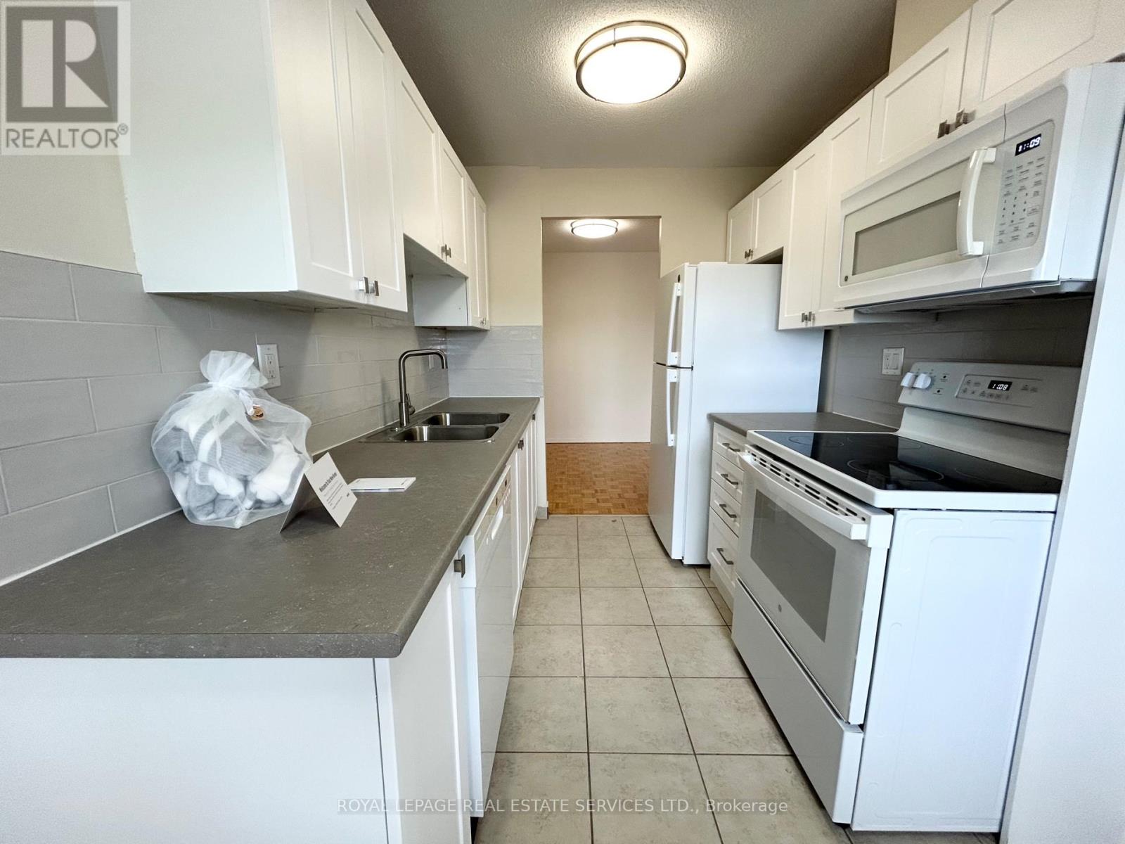 504 - 16 Cedarwoods Crescent, Kitchener, Ontario  N2C 2L4 - Photo 5 - X13207978