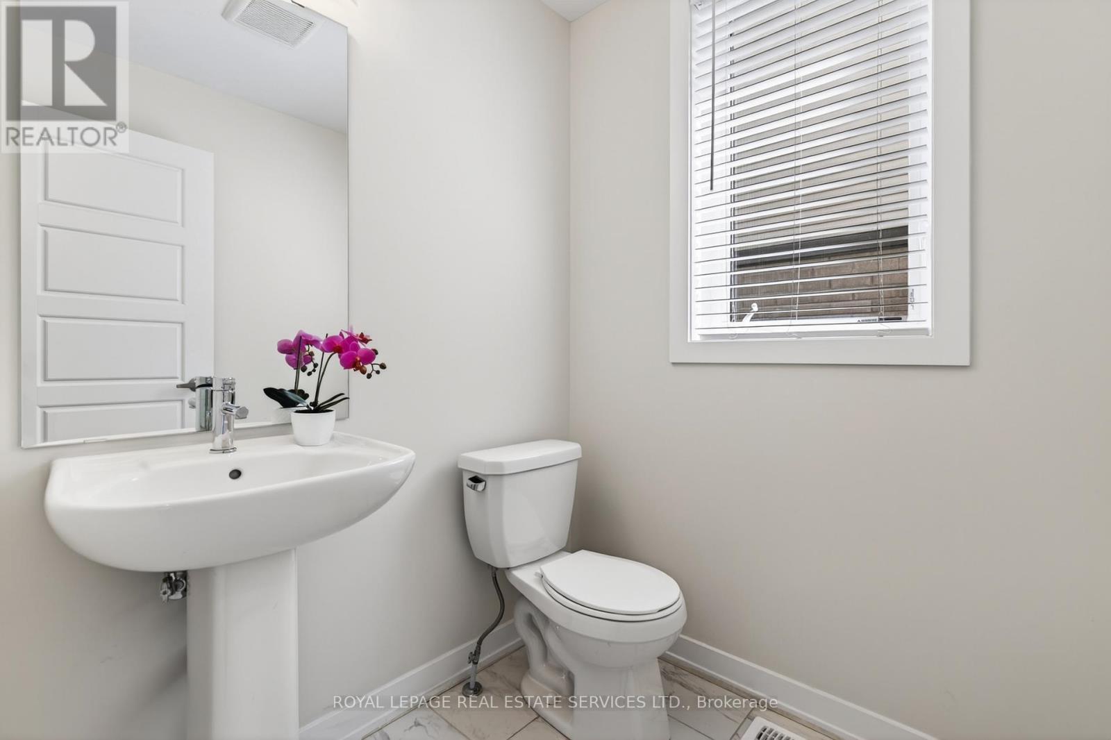 18 Santos Drive, Haldimand, Ontario  N3W 0H1 - Photo 11 - X13208042